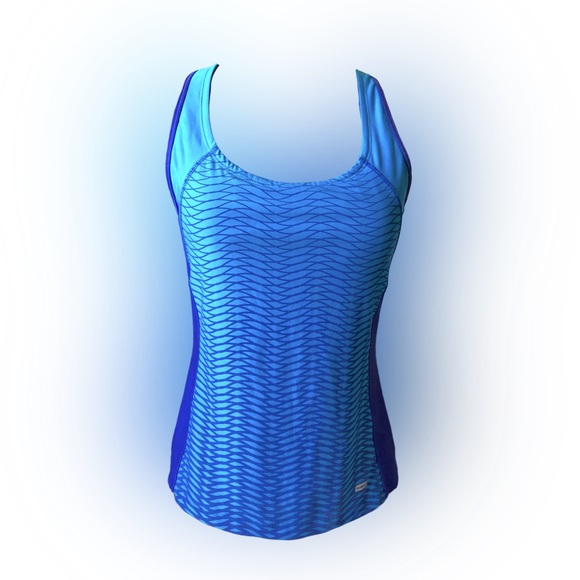 Workout Top - Medium - Picture 1 of 1